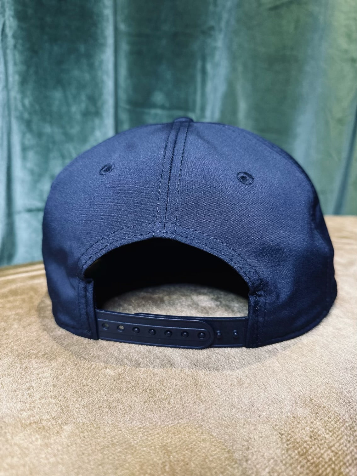 Snapback/Flat Brim Logo Patch Hat - Black